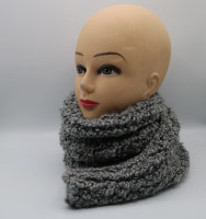 Schal für den Winter weich warm grau und lang